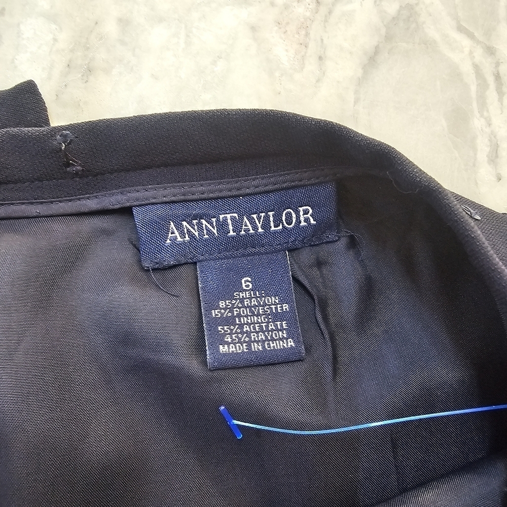 Ann Taylor Sleeveless Navy Blue Sequence Top Size 8 & Skirt Size 6 Set - Picture 11 of 12